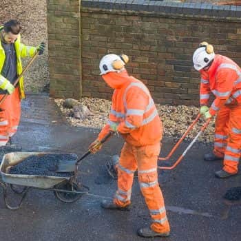 making-a-tarmac-road